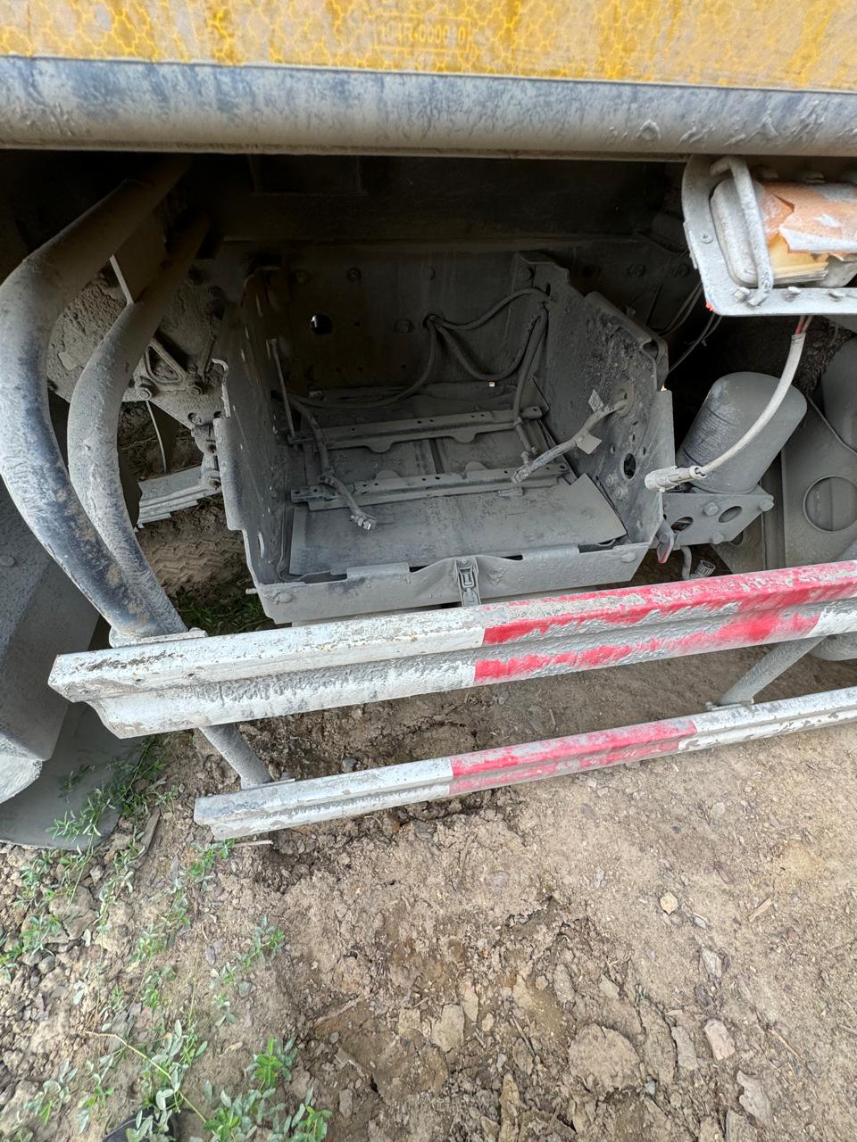 FAW J6 8x4 Самосвал 2023 г. - фото 8